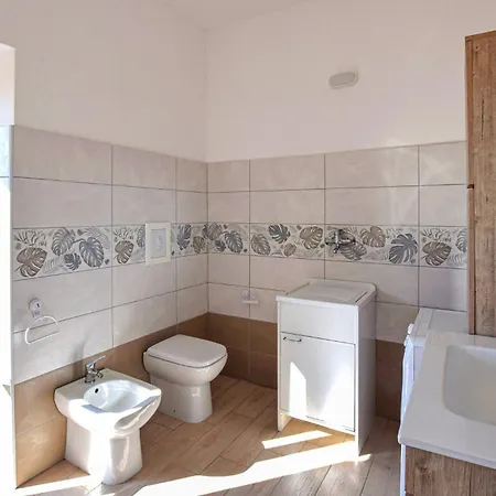 Appartamento Splendido Con 2 Da Letto A Ricadi